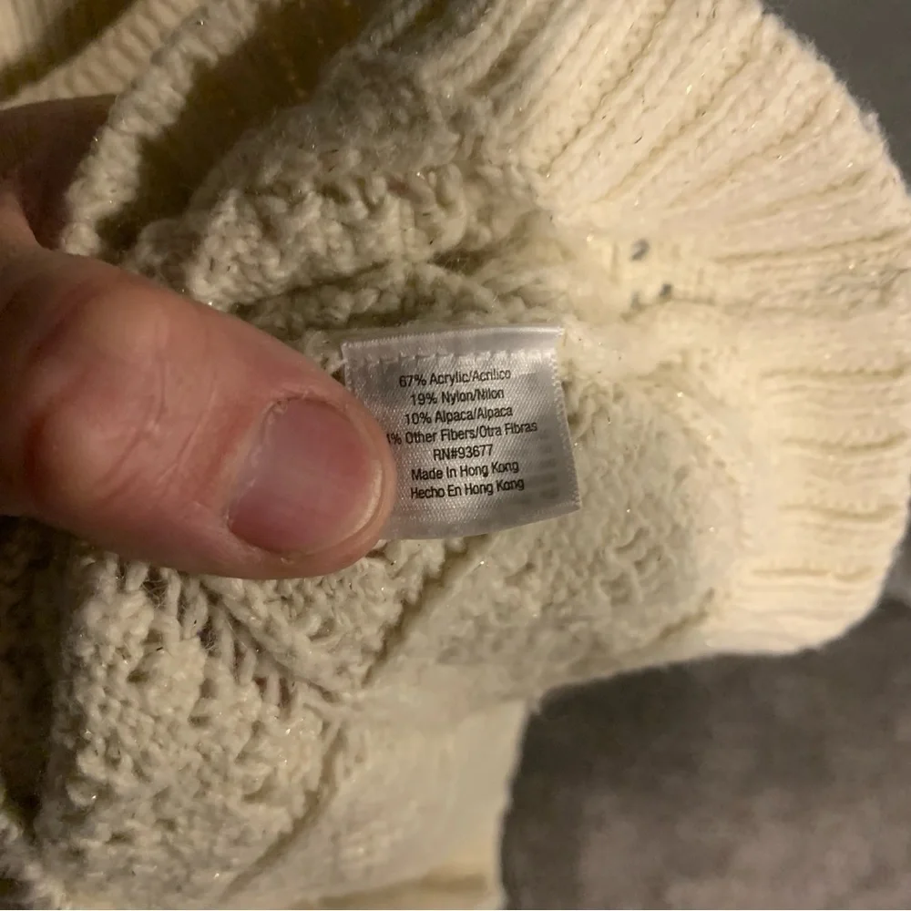 Women’s a.n.a. Sweater